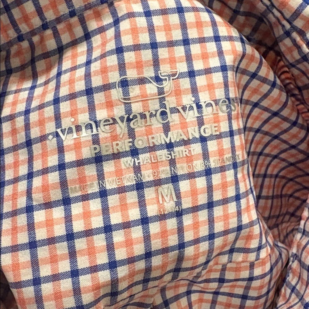 Vineyard Vines performance button down - Picture 5 of 5